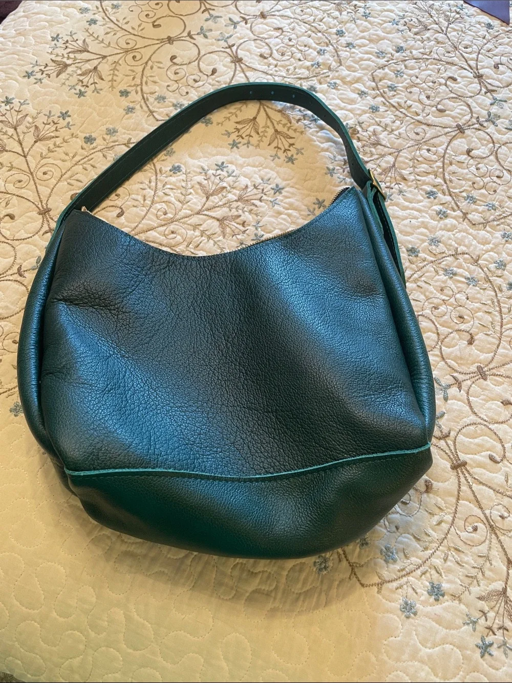 Portland Leather Deep Green Pebbled Shoulder Bag - Picture 2 of 5